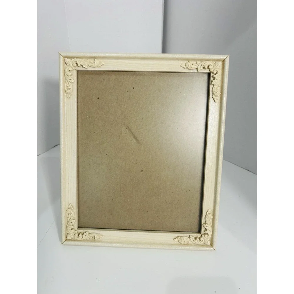 VTG Ivory Resin Scrollwork Corner 8x10 Standing Picture Frame Shabby Chic Ornate